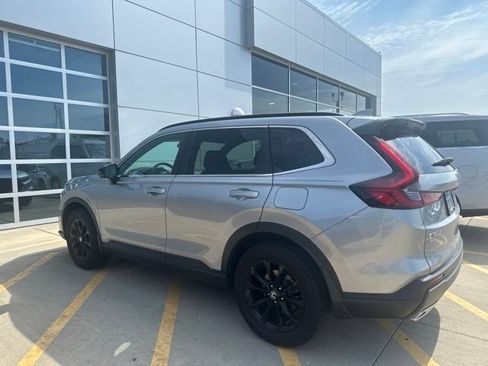 Used 2023 Honda CR-V Sport image 2