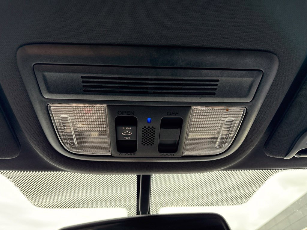 Used 2018 Honda Civic EX-L image 31