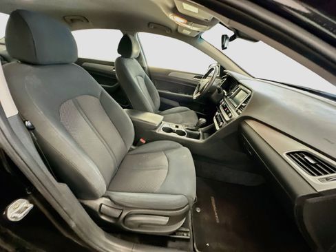 Used 2018 Hyundai Sonata SEL w/ Tech Package 02 FWD image 31