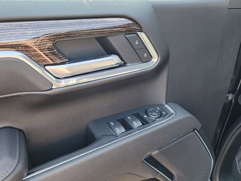 New 2026 GMC Sierra 1500 Elevation image 15