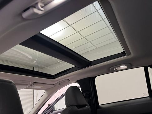 Used 2025 MAZDA CX-50 AWD 2.5 S w/ Premium Package image 36