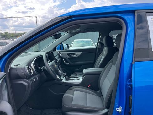 Used 2025 Chevrolet Blazer LT FWD image 28