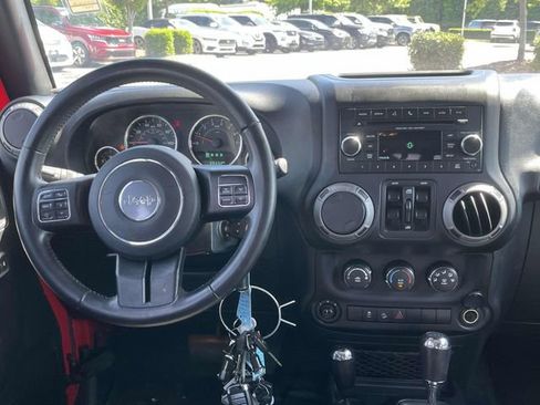 Used 2017 Jeep Wrangler Unlimited Sport w/ Quick Order Package 24S AWD/4WD image 2