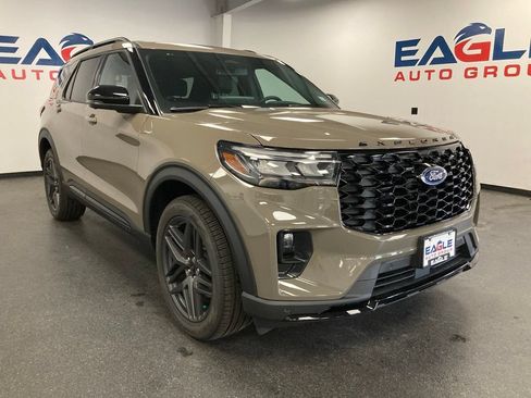 New 2026 Ford Explorer ST-Line w/ ST-Line Street Pack AWD/4WD image 2