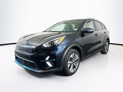 Used 2022 Kia Niro EX w/ Cold Weather Package image 3