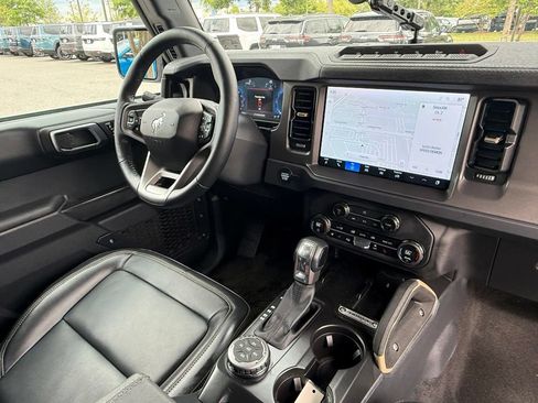 Used 2025 Ford Bronco Badlands AWD/4WD image 20