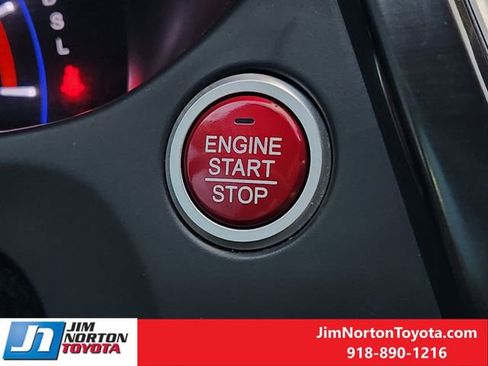 Used 2015 Honda Civic Hybrid Sedan image 22