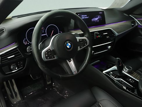 Used 2019 BMW M550i xDrive w/ Dynamic Handling Package AWD/4WD image 14