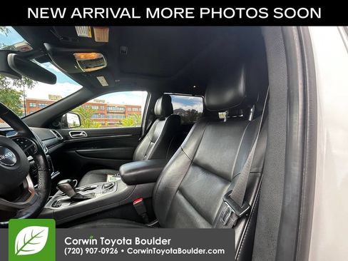 Used 2019 Jeep Grand Cherokee Limited w/ Trailer Tow Group IV AWD/4WD image 10