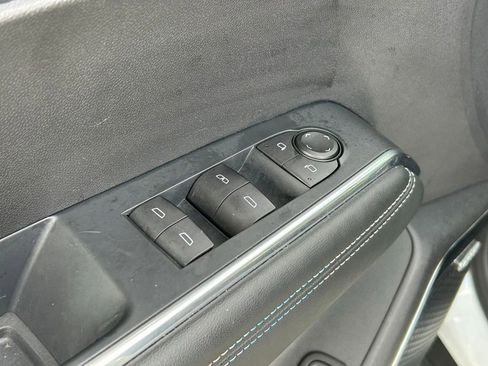 Used 2024 GMC Acadia Elevation AWD/4WD image 30