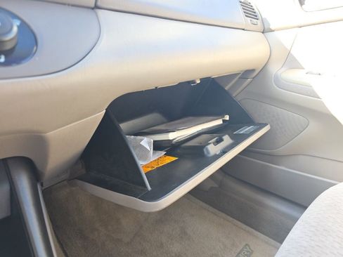 Used 2004 Toyota Camry LE image 28