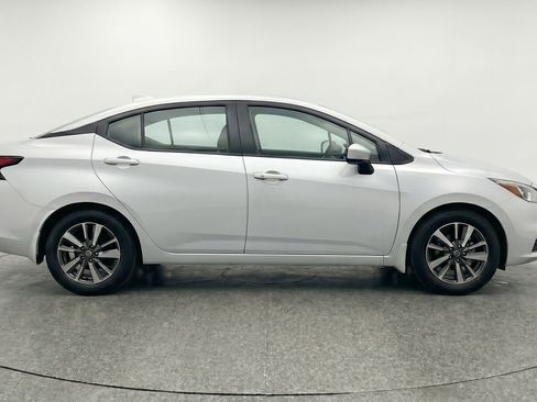 Used 2025 Nissan Versa SV image 11