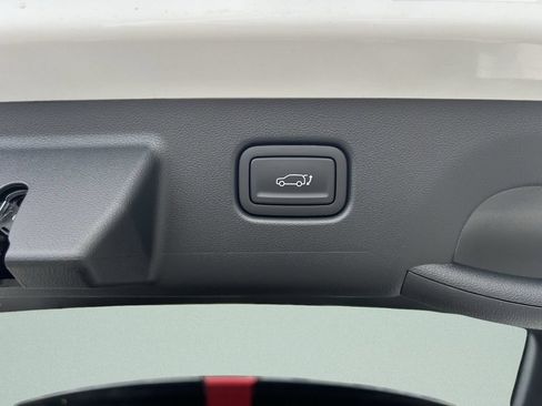 New 2026 Hyundai Kona Limited FWD image 16