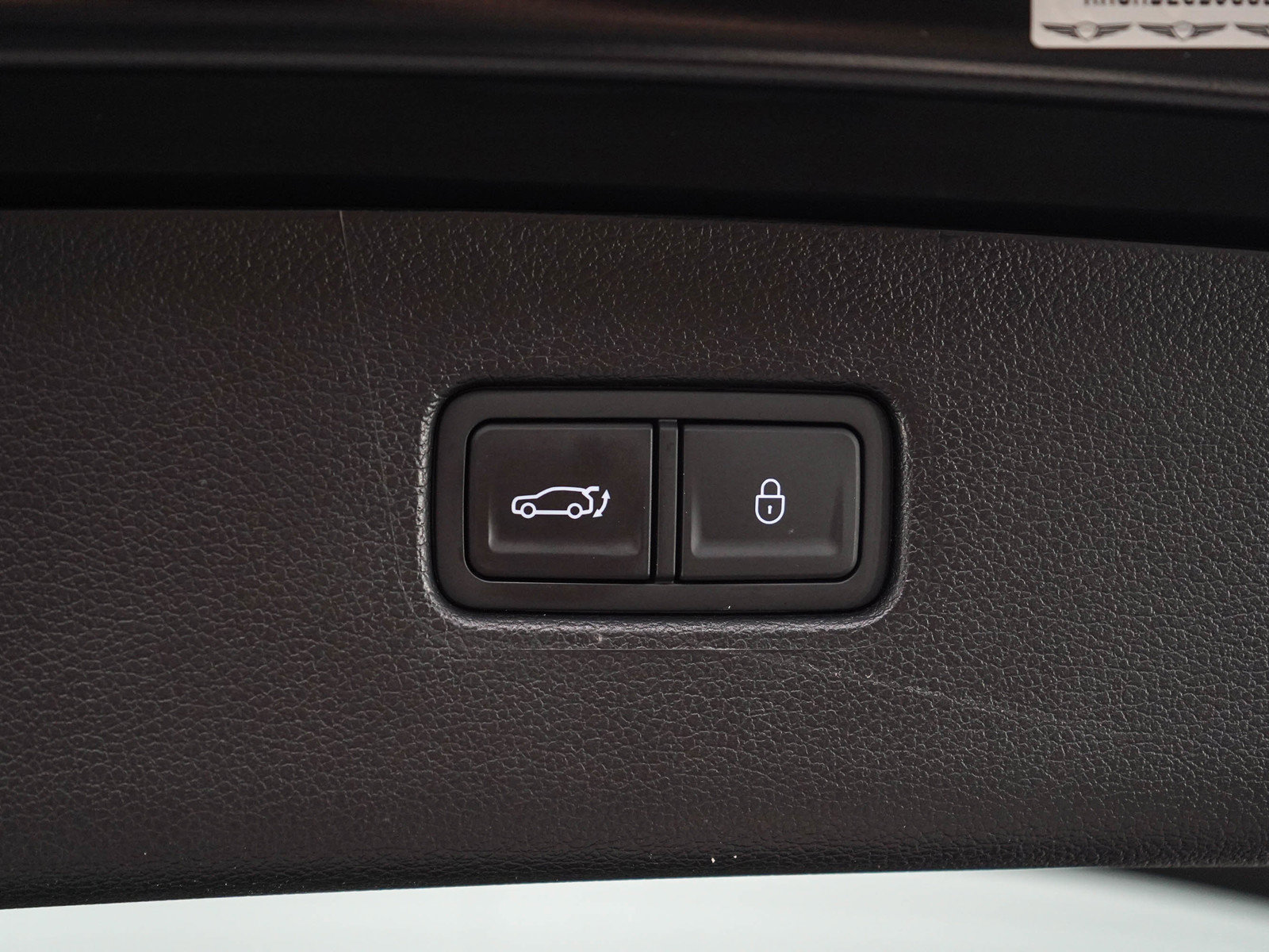 Used 2025 Genesis GV80 2.5T Advanced AWD/4WD image 17