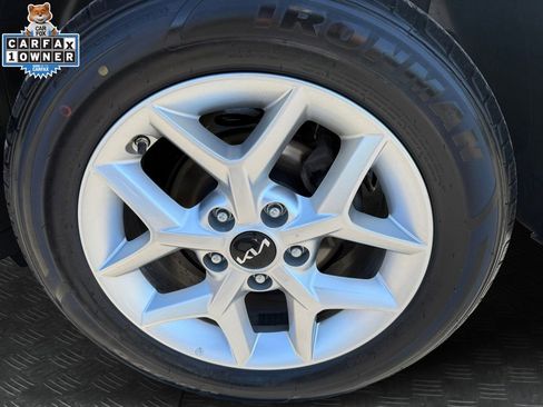 Certified 2025 Kia Soul LX w/ LX Technology Package FWD image 21