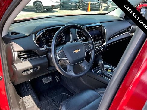 Used 2020 Chevrolet Traverse LT w/ Driver Confidence II Package FWD image 5
