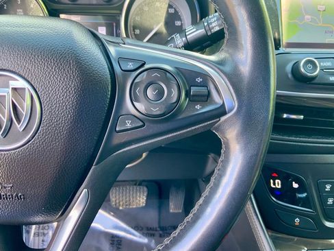 Used 2020 Buick Envision Essence FWD image 22