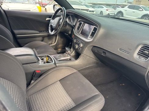 Used 2019 Dodge Charger Scat Pack image 10