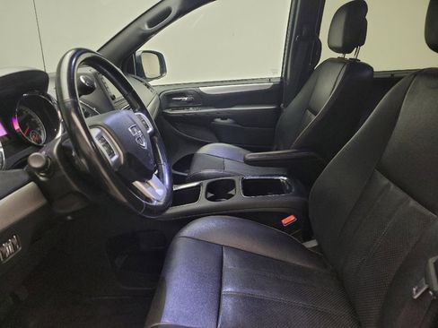 Used 2019 Dodge Grand Caravan GT FWD image 17