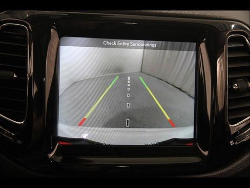 Used 2019 Jeep Compass Limited AWD/4WD image 14