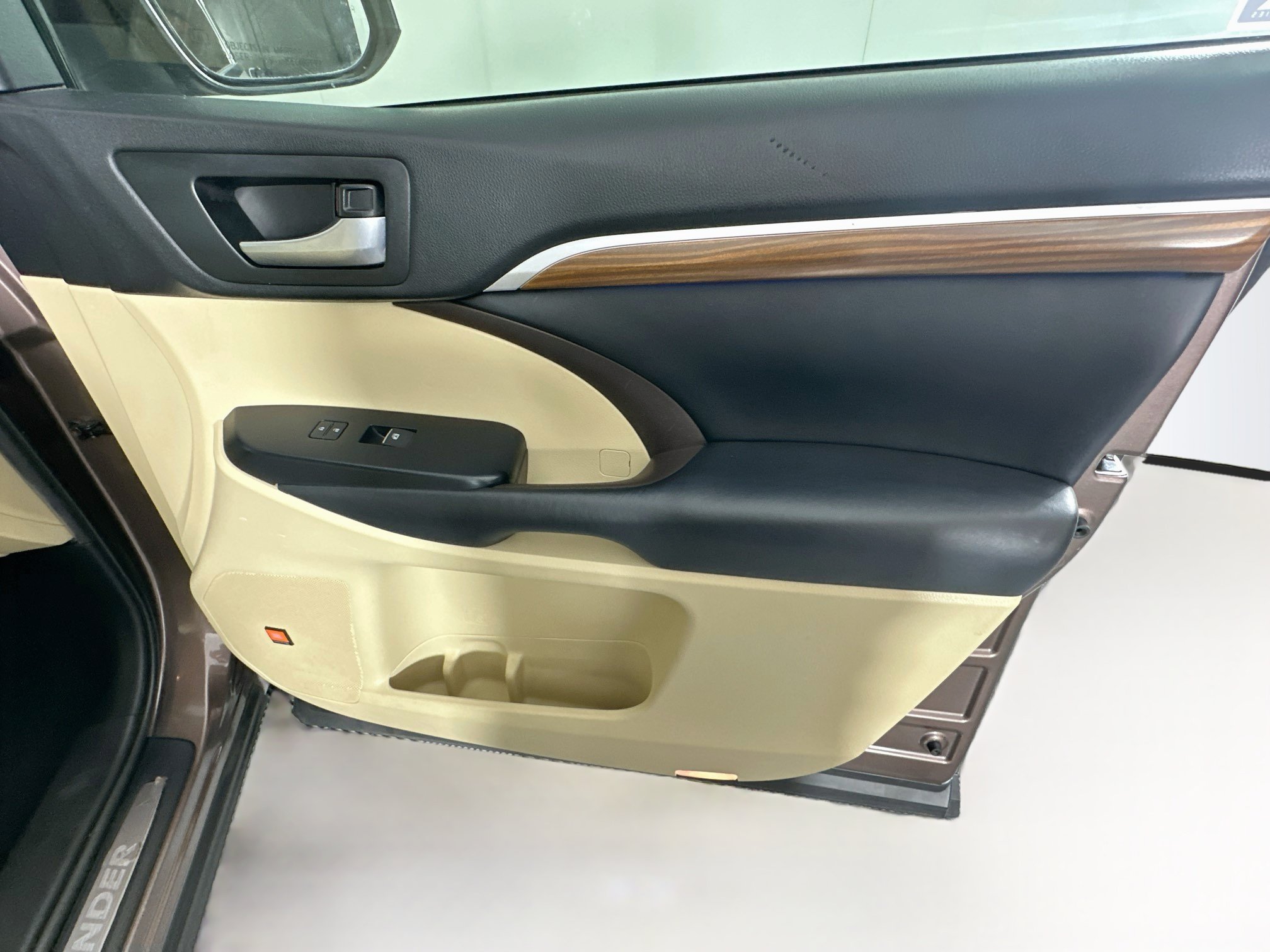 Used 2019 Toyota Highlander Limited AWD/4WD image 36