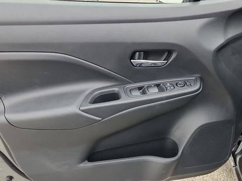 New 2025 Nissan Versa SV image 9