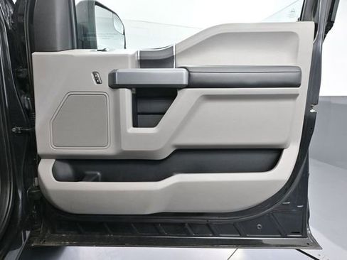 Used 2015 Ford F150 XLT AWD/4WD image 40
