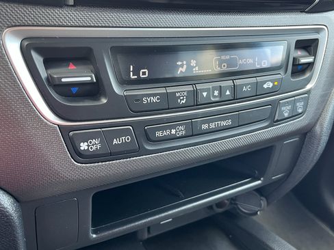 Certified 2024 Honda Ridgeline Sport image 19