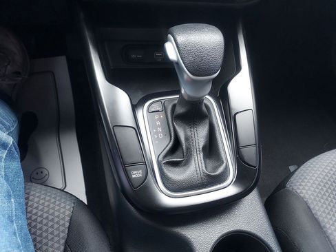 Used 2022 Kia Soul LX w/ Technology Package FWD image 16