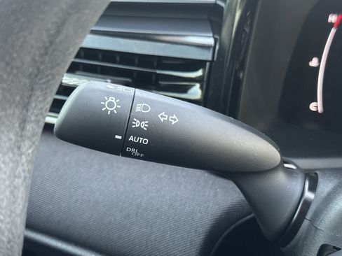 Used 2025 Toyota Camry LE image 16