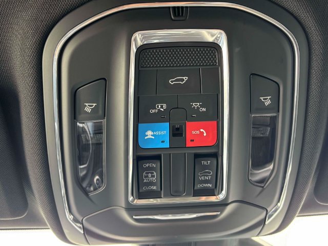 Used 2023 Jeep Grand Cherokee L Laredo AWD/4WD image 26