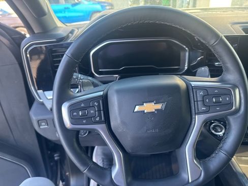 Used 2024 Chevrolet Silverado 1500 LTZ image 13