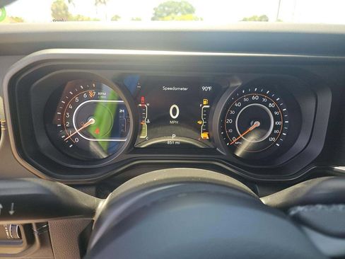 Used 2026 Jeep Gladiator Mojave AWD/4WD image 16