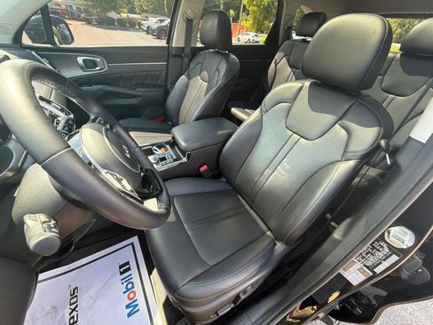 Used 2022 Kia Sorento SX AWD/4WD image 22