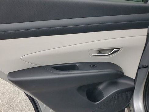 Certified 2025 Hyundai Tucson SE image 20
