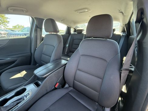 Used 2023 Chevrolet Malibu LT FWD image 10