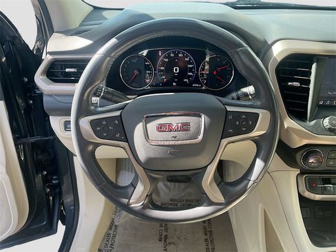 Used 2020 GMC Acadia Denali w/ Denali Ultimate Package image 11
