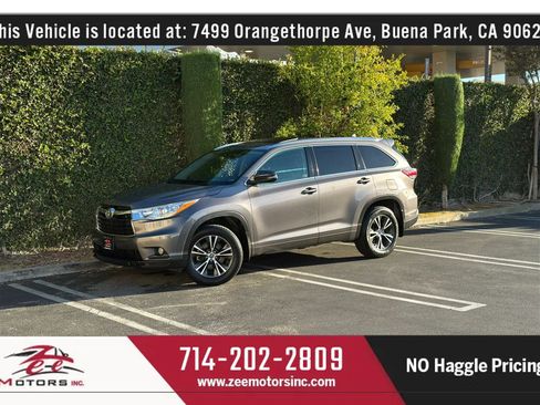 Used 2016 Toyota Highlander XLE AWD/4WD image 14