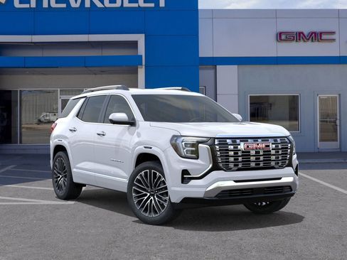 New 2026 GMC Terrain Denali w/ LPO, Floor Liner Package image 41