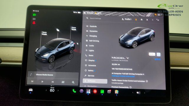 Used 2025 Tesla Model Y Long Range RWD image 53