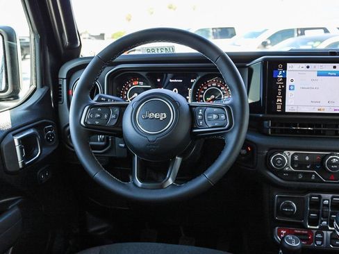 New 2026 Jeep Wrangler Unlimited Rubicon w/ Steel Bumper Group image 16