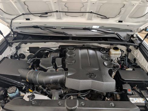 Used 2014 Toyota 4Runner 4WD image 26