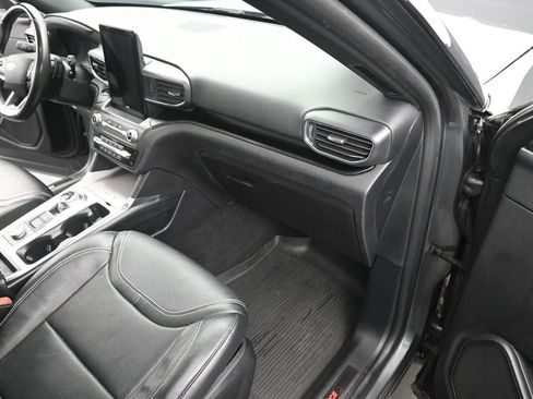 Used 2020 Ford Explorer ST w/ ST Street Pack image 19
