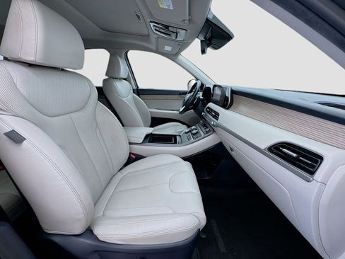 Used 2022 Hyundai Palisade SEL w/ Premium Package FWD image 22