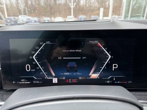 Certified 2023 BMW X7 xDrive40i w/ M Sport Package image 13