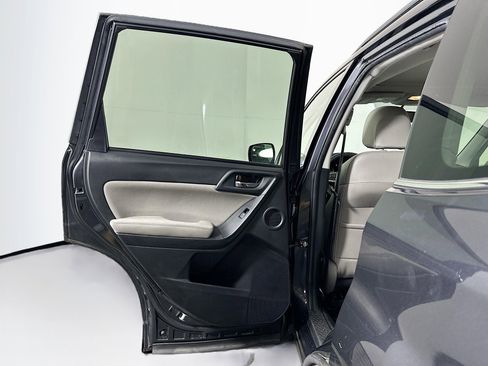 Used 2016 Subaru Forester 2.5i Limited w/ Popular Package #1 image 26