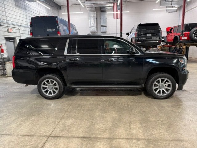 Used 2017 Chevrolet Suburban LT AWD/4WD image 6