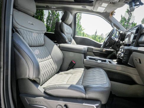 Used 2025 Ford F250 Platinum w/ Platinum Plus Package AWD/4WD image 33
