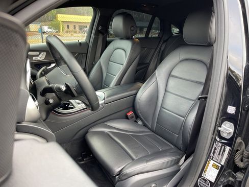 Used 2020 Mercedes-Benz GLC 300 4MATIC Coupe image 23