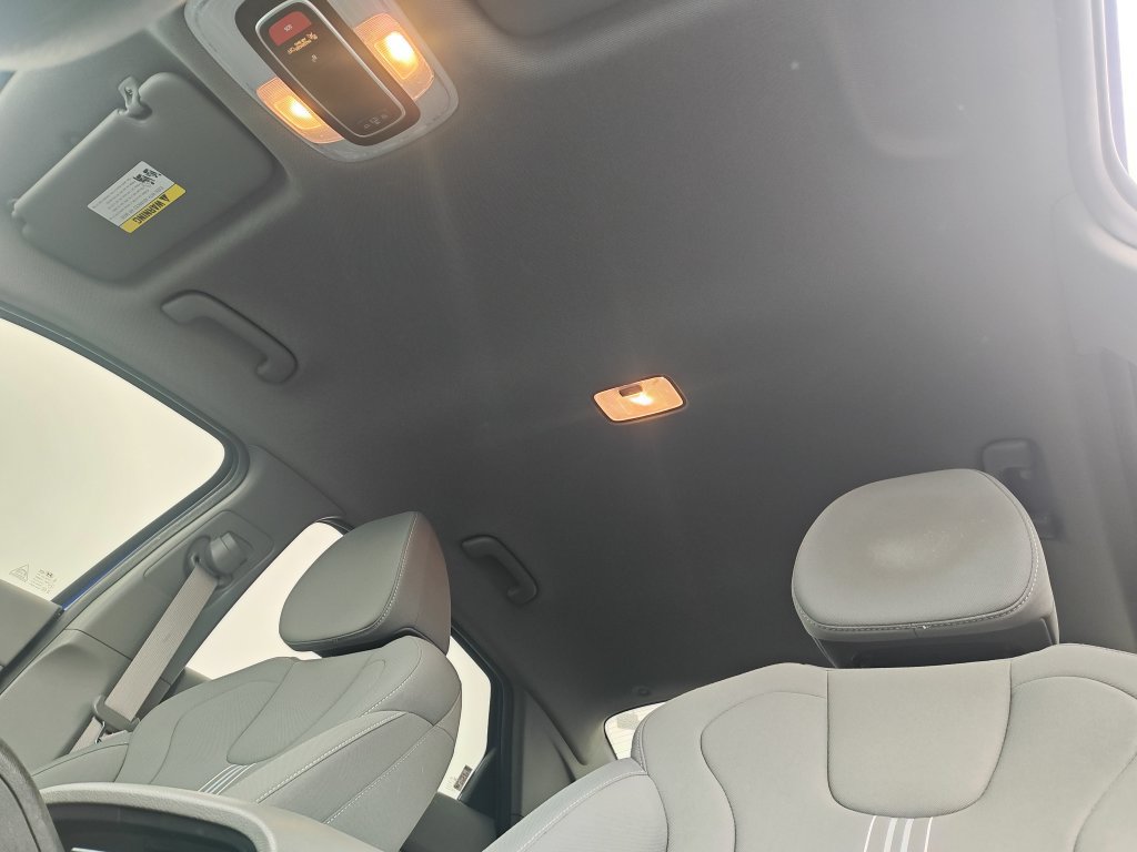 Used 2023 Hyundai Elantra SEL FWD image 23